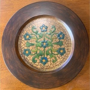 DECORATIVE Faux Wood Plate Floral Raised Pattern No Brand Boho Chic Used Good